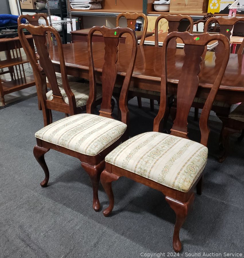 Sound Auction Service - Auction: SAS Coins, Furniture, Clothes Online Auction  ITEM: American Furn. Dining Table w/8 Splat Back Chairs & 2 Leaves