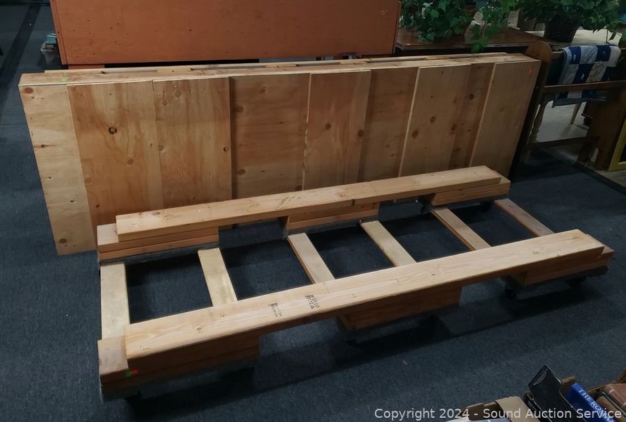 05/21/24 SAS Floor Loom, Dept.56 Snow Village Online Auction