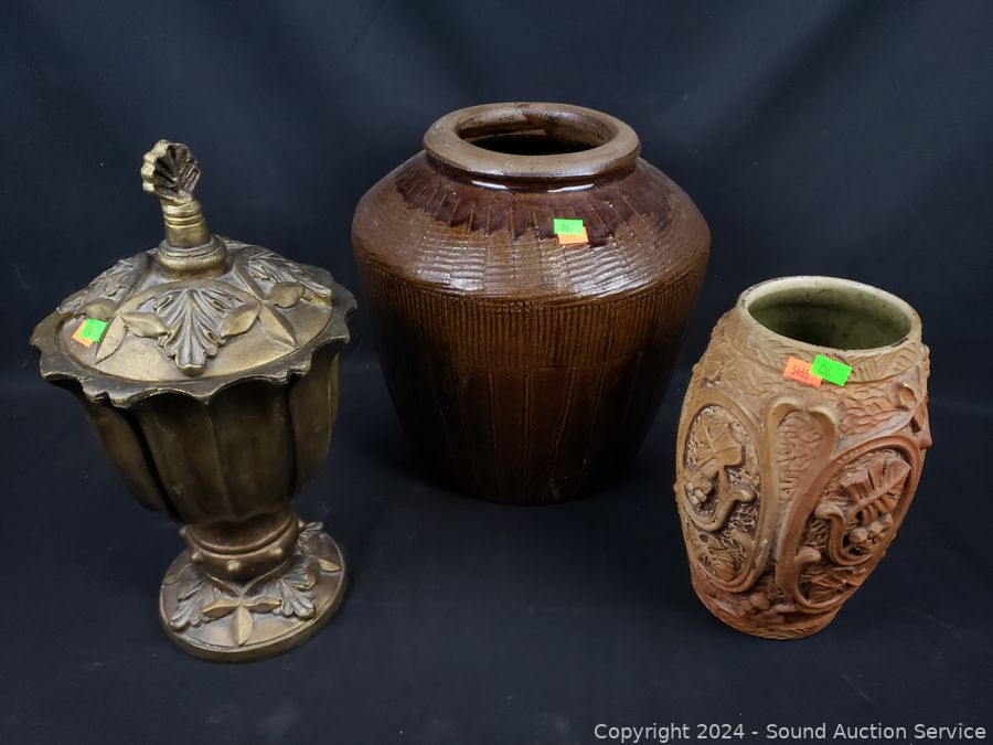 06/03/24 SAS 1968 Plymouth Fury, Tractors Online Auction