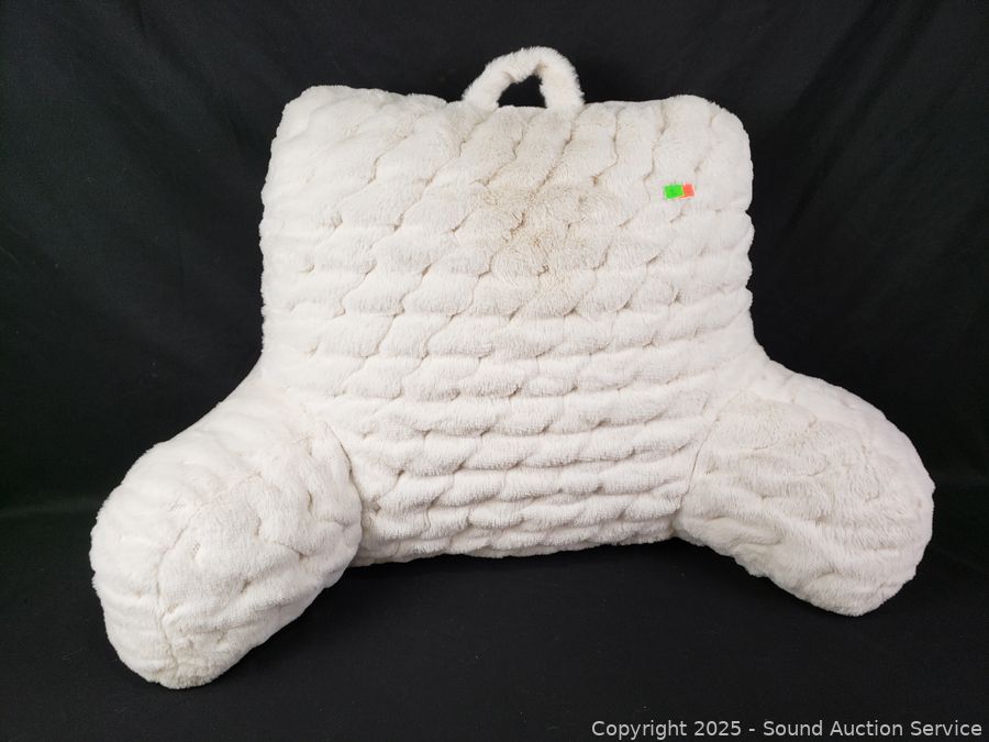 08/19/25 SAS Ford Van, Toyota Prius, Jewelry, Household Online Auction