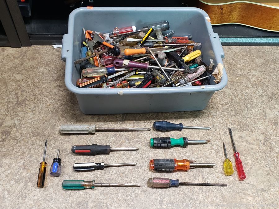 08/01/24 SAS 1968 Thunderbird, Poodle/Ballet Online Auction