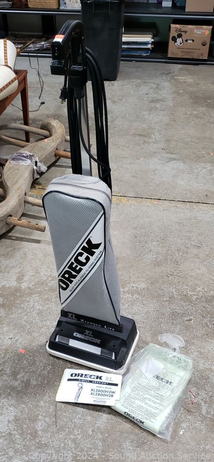 08/01/24 SAS 1968 Thunderbird, Poodle/Ballet Online Auction