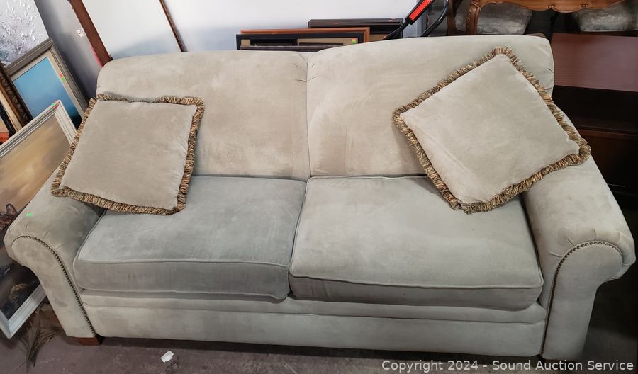 08/21/24 SAS Pinball, Fitness, Autographs, Furniture Online Auction
