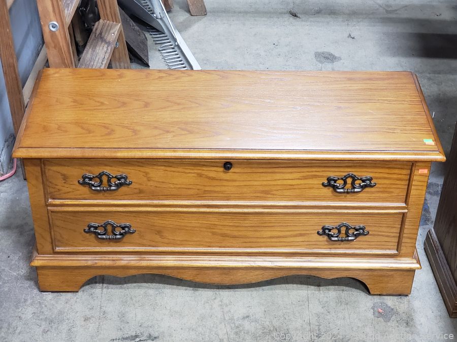 09/16/24 SAS Steiff Dolls, Garden Statues Online Auction