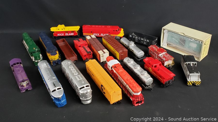 09/16/24 Sleep Number Bed, Autograph Legends, Model Kits Online Auction