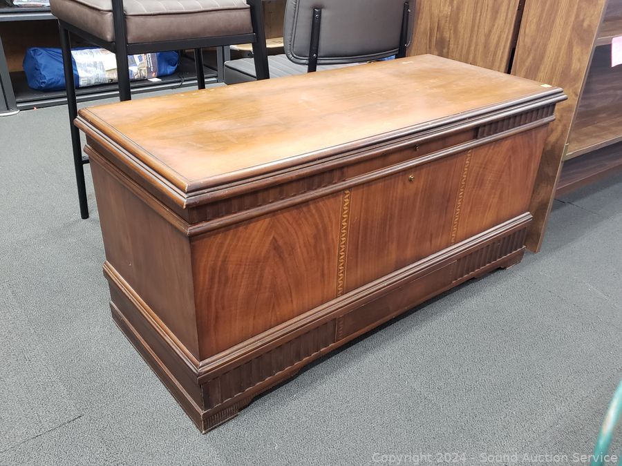 09/16/24 SAS John Deere Tractor, Furniture, Models Online Auction