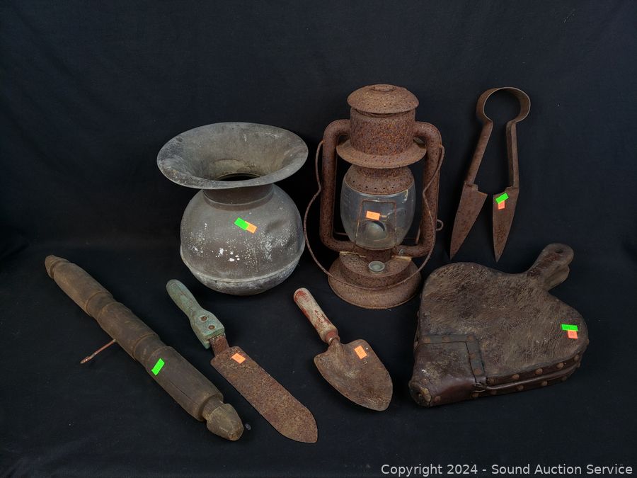 10/31/24 SAS Equestrian, Rustic Farm Tools Online Auction