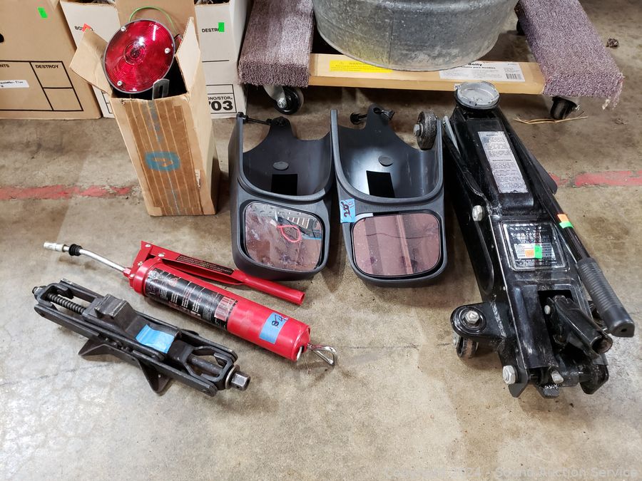 10/31/24 SAS Equestrian, Rustic Farm Tools Online Auction