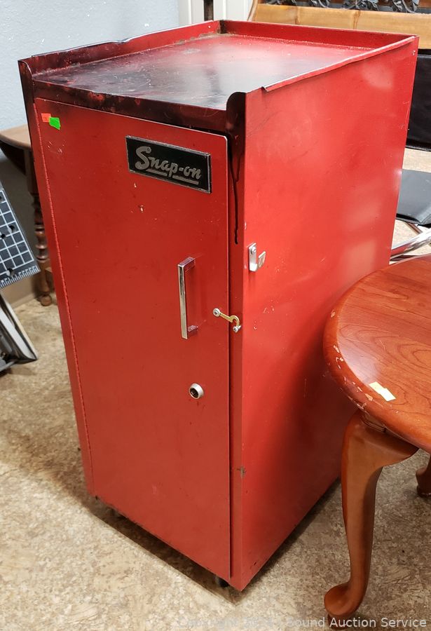 10/31/24 SAS John Deere Riding Mower, Furniture Online Auction