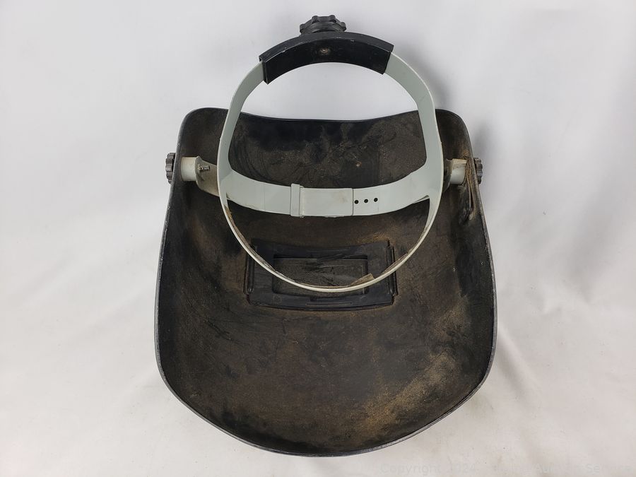 Sound Auction Service Auction SAS Vtg. Fuel Pumps, Jewelry, Coins Online Auction ITEM