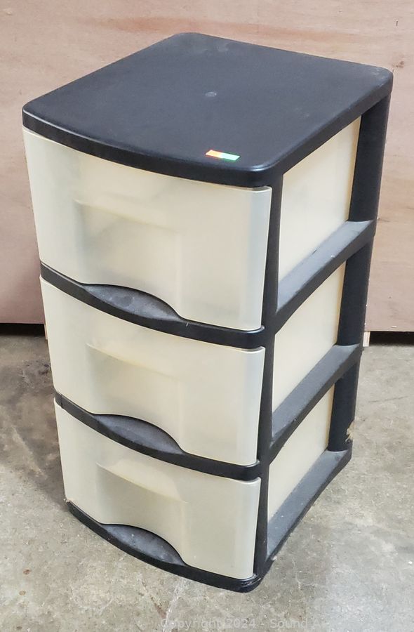 12/06/24 SAS Boat, Beds, Barbies Online Auction