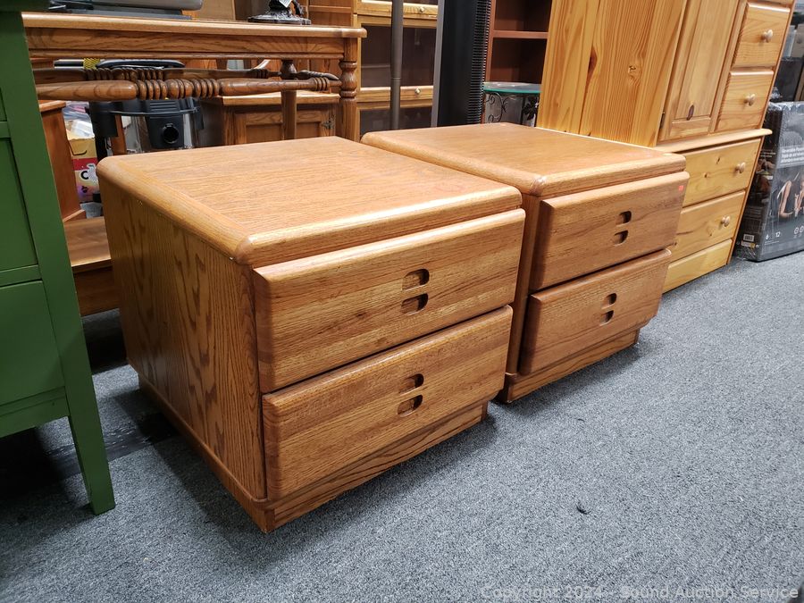 01/09/25 SAS Collectibles, Furniture, Glassware Online Auction