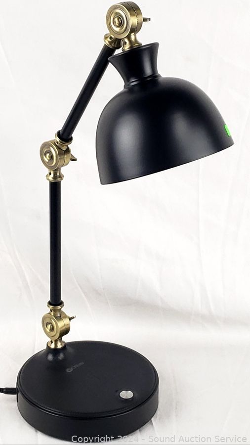 01/09/25 SAS Collectibles, Furniture, Glassware Online Auction