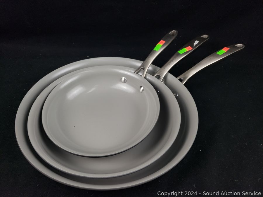 01/09/25 SAS Collectibles, Furniture, Glassware Online Auction