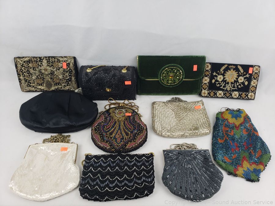 01/09/25 SAS Collectibles, Furniture, Glassware Online Auction