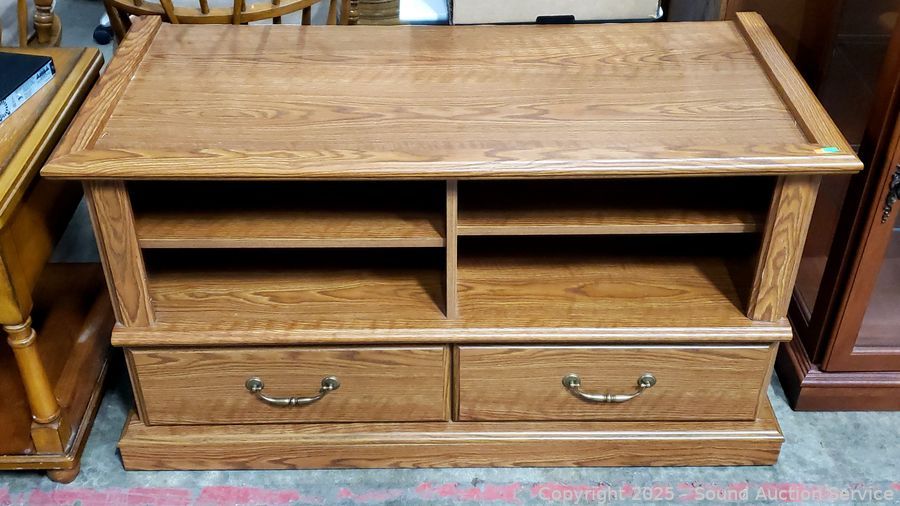 02/07/25 SAS Lighthouses, Records, Household Online Auction