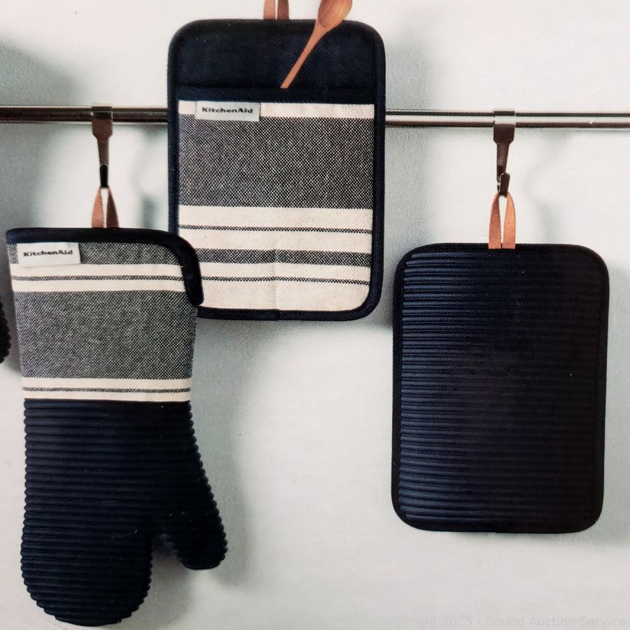 02/07/25 SAS Lighthouses, Records, Household Online Auction