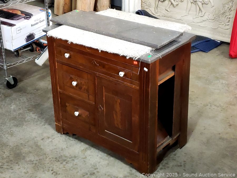 02/07/25 SAS Lighthouses, Records, Household Online Auction