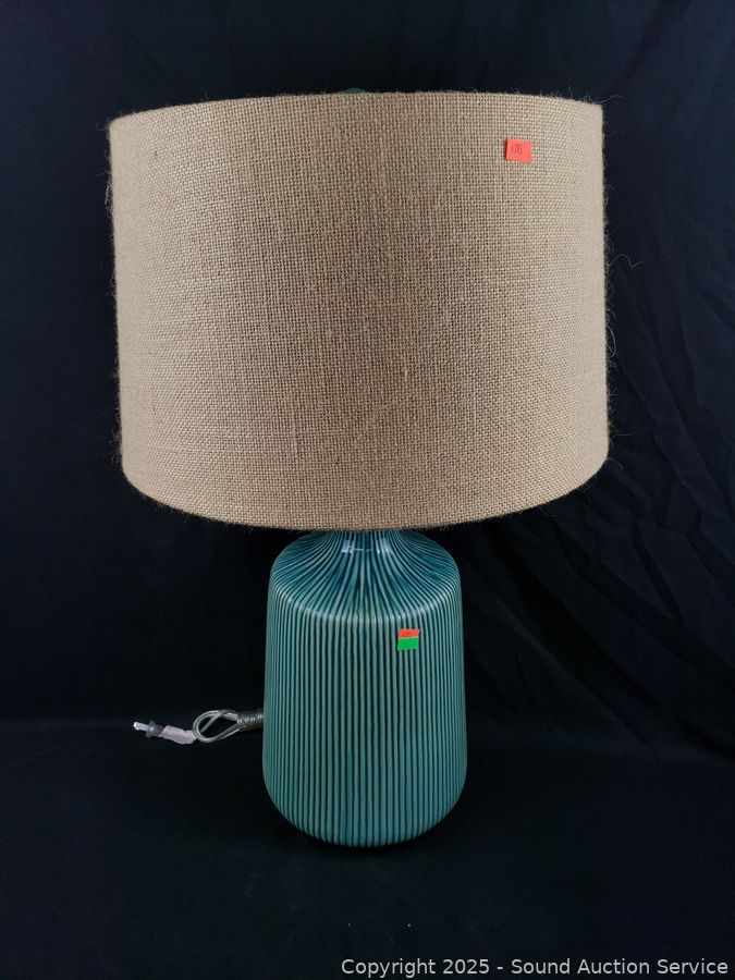 04/08/25 SAS Log Furniture, Sports Memorabilia Online Auction