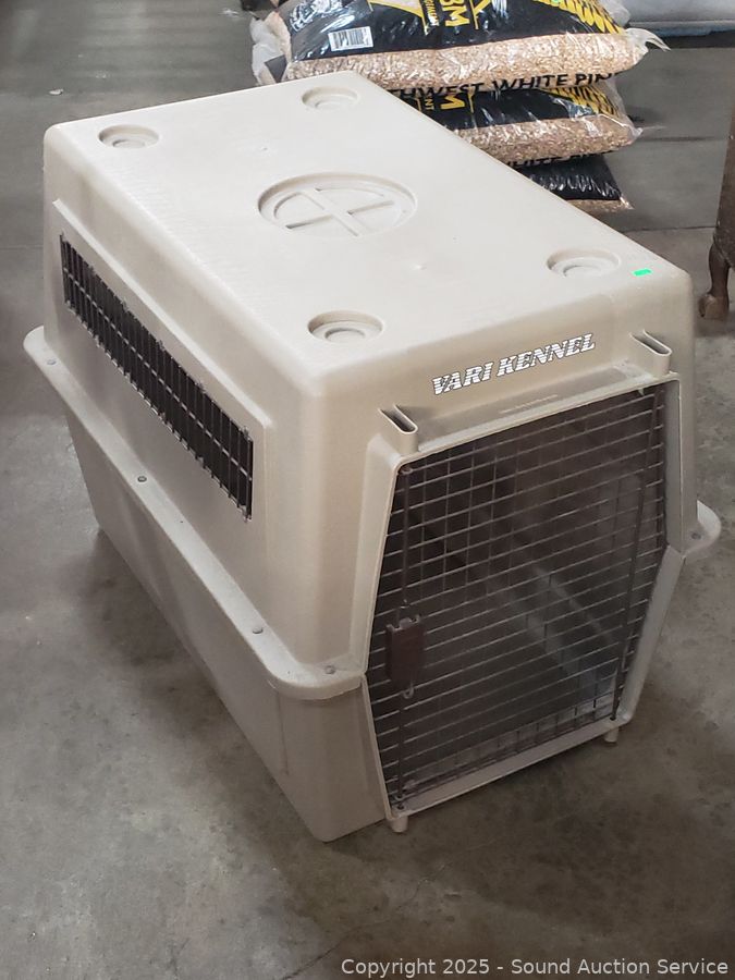 04/08/25 SAS Log Furniture, Sports Memorabilia Online Auction