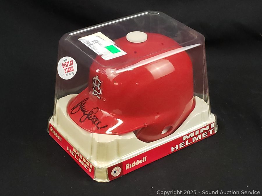 04/08/25 SAS Log Furniture, Sports Memorabilia Online Auction