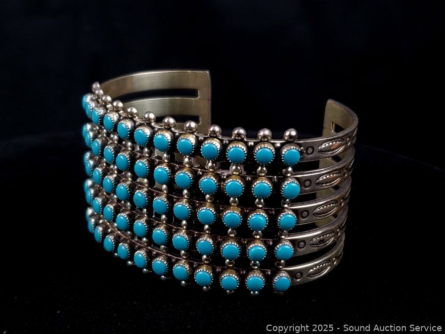 04/08/25 SAS Log Furniture, Sports Memorabilia Online Auction