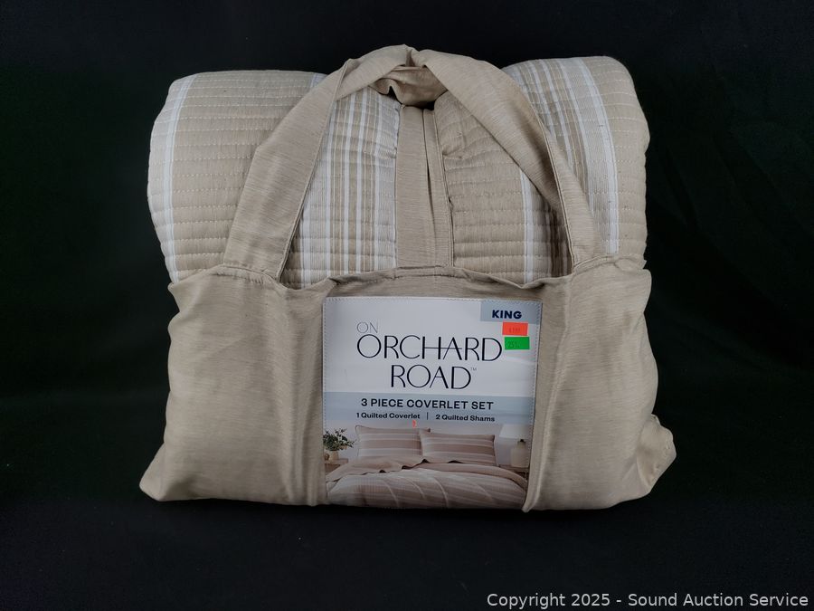 04/08/25 SAS Log Furniture, Sports Memorabilia Online Auction