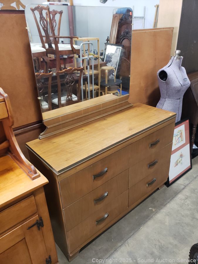 04/22/25 SAS Antique Butcher Block, Pocket Watch Online Auction
