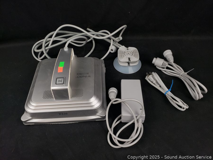 05/11/25 2010 VW New Beetle, Silverware Sets Online Auction