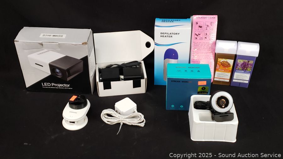 05/11/25 2010 VW New Beetle, Silverware Sets Online Auction