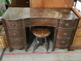 Vintage Mahogany 7-Drawer Serpentine Desk w/Stool
