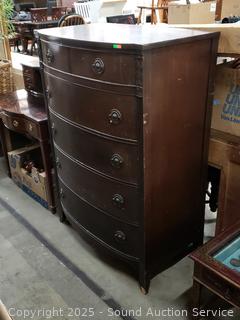 Vintage Mahogany 5-Drawer Bowed Front Dresser