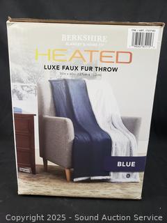 Berkshire Heated Blue Luxe Faux Fur 60" x 70" Throw