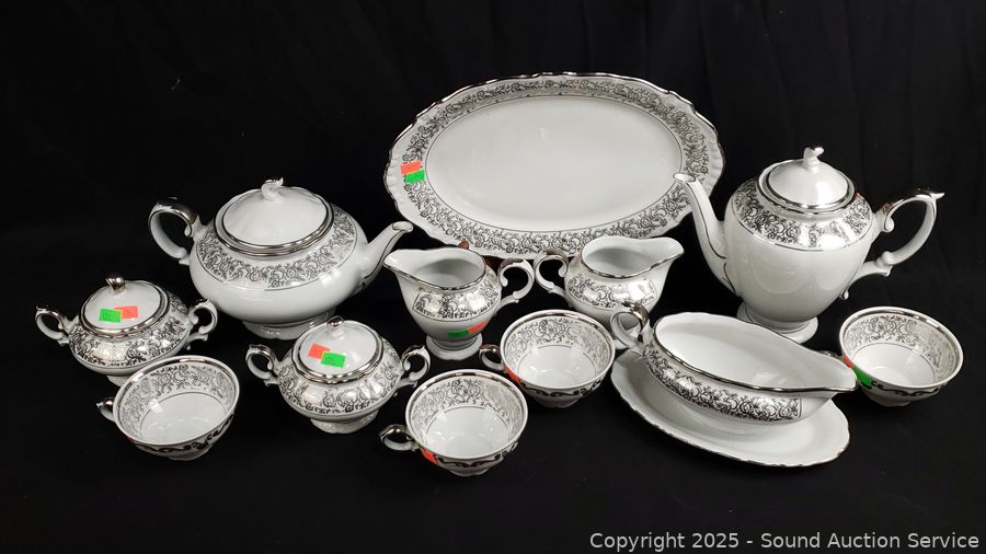 06/11/25 SAS Beds, Tables, Collectibles Online Auction