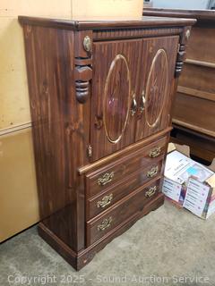 Simulated Wood Grain Finish 3-Drawer Cabinet