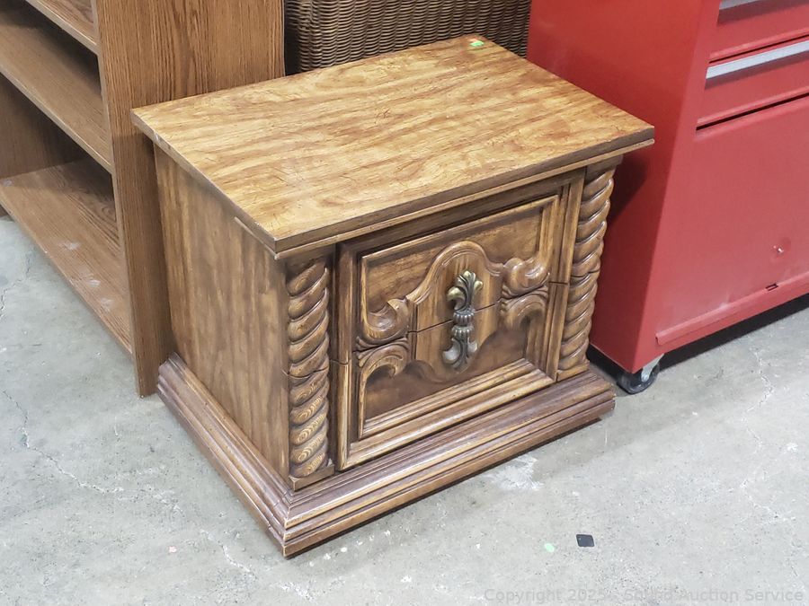 06/11/25 SAS Fine Crystal, Gold Jewelry, Antique Furniture Online Auction