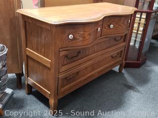 Pulaski Furniture 4-Drawer Dresser