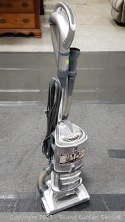 Shark Lift-Away Deluxe Vacuum