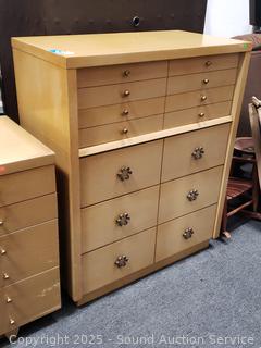 American 5-Drawer Dresser