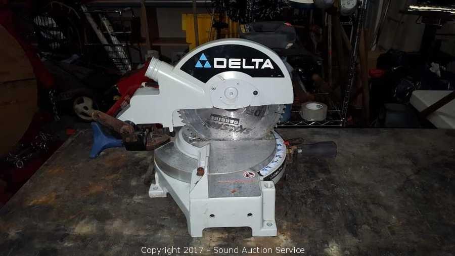 10/06/17 Van Hoof Hot Rod Shop Tool Estate Auction