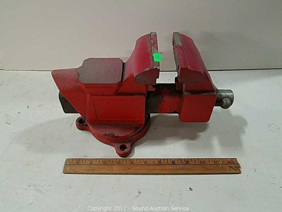 10/06/17 Van Hoof Hot Rod Shop Tool Estate Auction