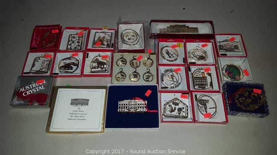 10/12/17 Christmas & Holiday Decor Blowout Auction