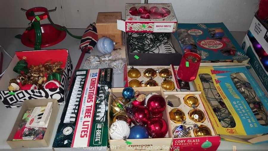 10/12/17 Christmas & Holiday Decor Blowout Auction