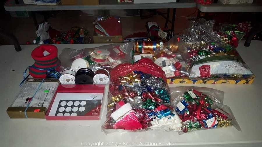 10/12/17 Christmas & Holiday Decor Blowout Auction