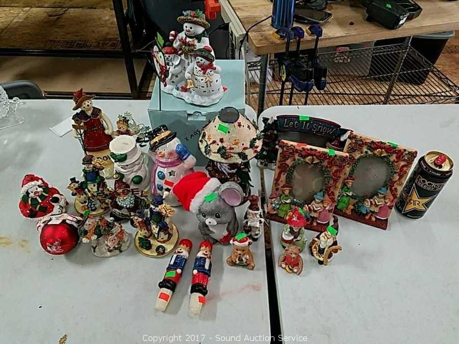 10/12/17 Christmas & Holiday Decor Blowout Auction