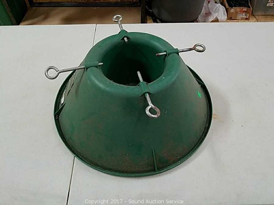 10/12/17 Christmas & Holiday Decor Blowout Auction