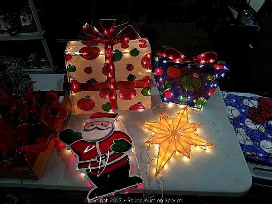 10/12/17 Christmas & Holiday Decor Blowout Auction