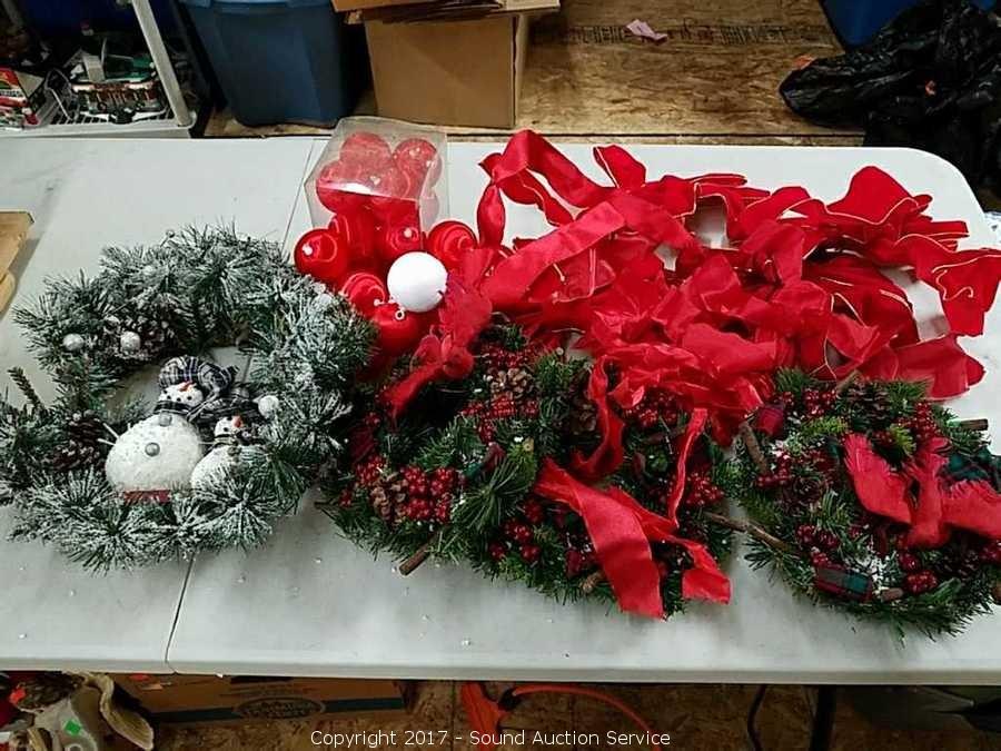 10/12/17 Christmas & Holiday Decor Blowout Auction