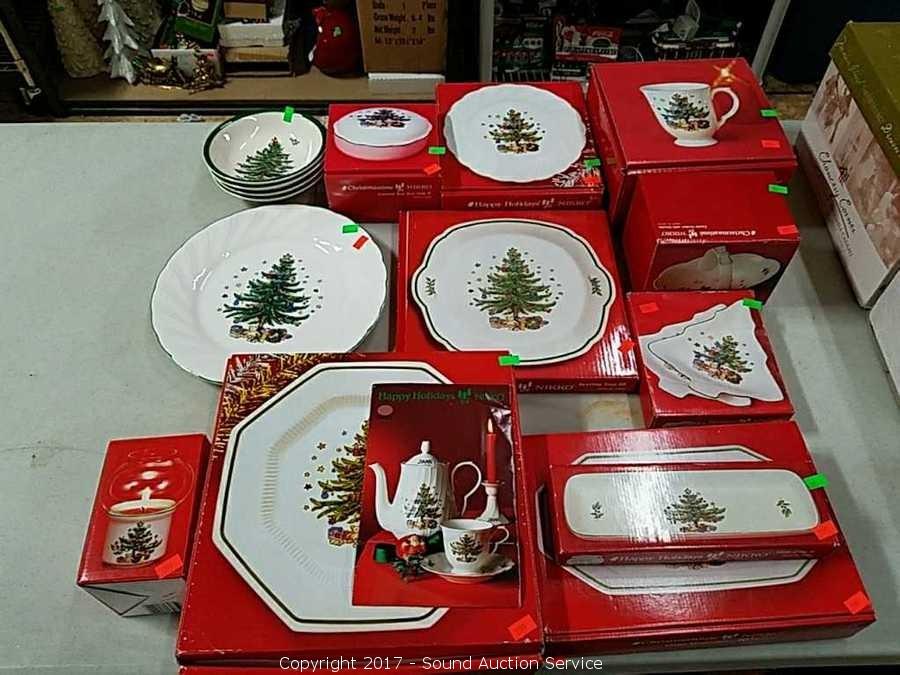 10/12/17 Christmas & Holiday Decor Blowout Auction