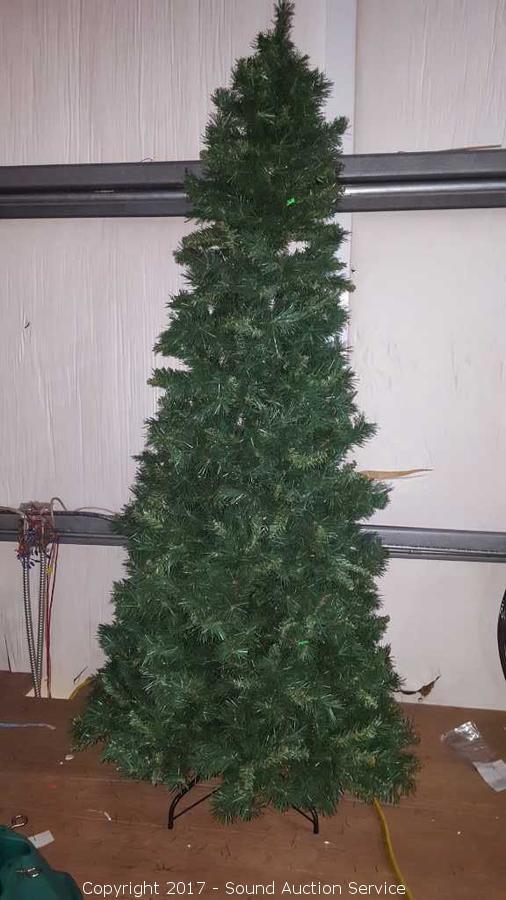 10/12/17 Christmas & Holiday Decor Blowout Auction